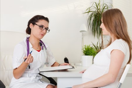 Поздняя беременность может сильно повышать риск рака груди